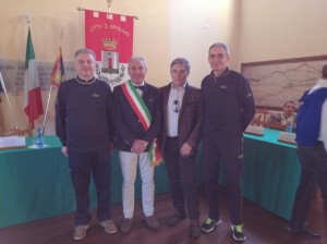 Davide Cerchier ed Alberto Boraso col presidente della  Società ed il Sindaco di Oppeano.